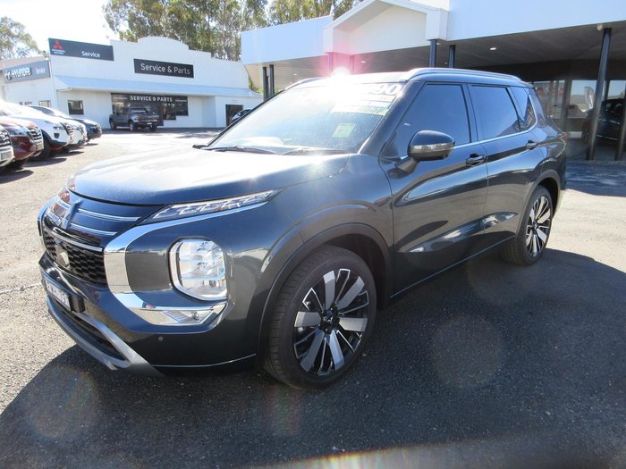 2025 Mitsubishi Outlander Exceed Tourer