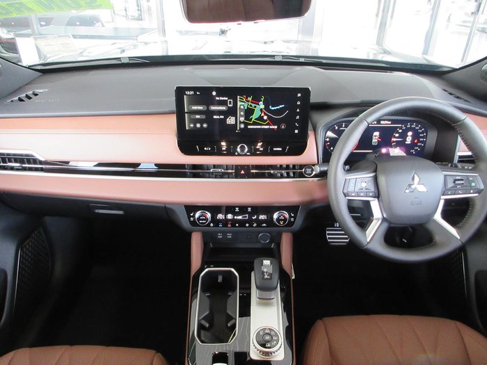 2025 Mitsubishi Outlander Exceed Tourer