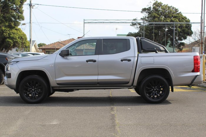 2025 Mitsubishi Triton GLX-R