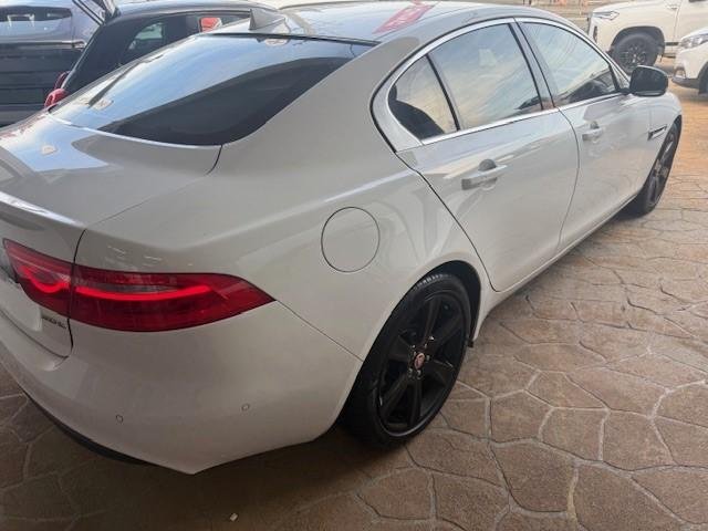 2015 Jaguar XE 20t Prestige X760 MY16 Glacier White