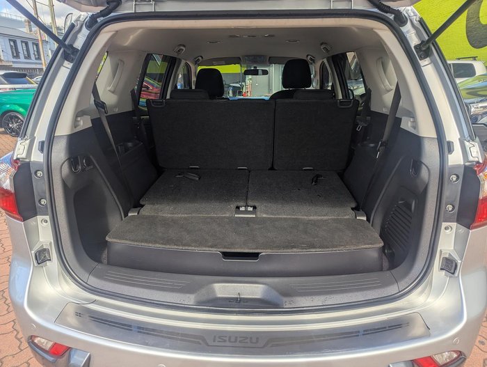 2015 Isuzu MU-X LS-U MY15 4x2 Titanium Silver