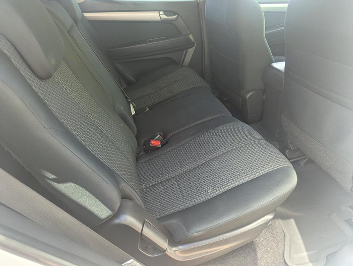 2015 Isuzu MU-X LS-U MY15 4x2 Titanium Silver