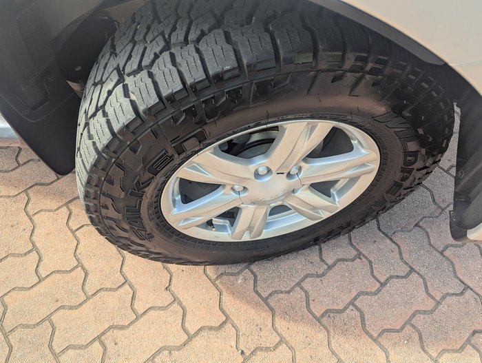 2015 Isuzu MU-X LS-U MY15 4x2 Titanium Silver