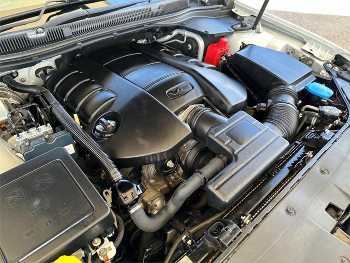 2016 Holden Commodore SS Black VF Series II MY16 Heron White