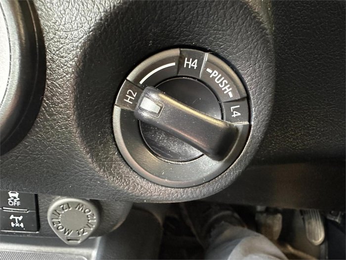 2021 Toyota Hilux SR GUN126R 4X4 Dual Range Glacier White