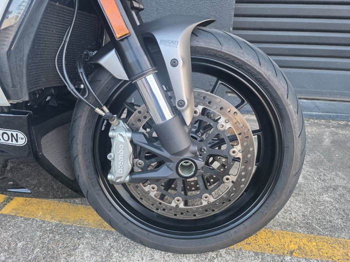 2019 DUCATI DIAVEL 1260 (SANDSTONE GREY) GREY