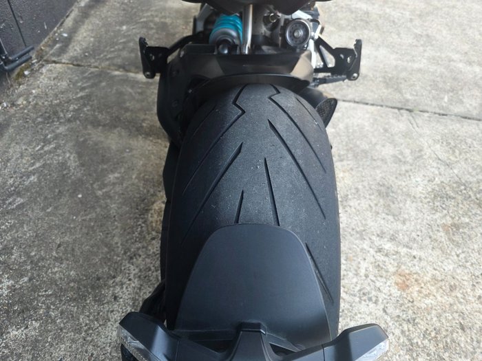 2019 DUCATI DIAVEL 1260 (SANDSTONE GREY) GREY