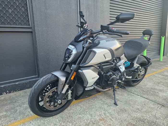 2019 DUCATI DIAVEL 1260 (SANDSTONE GREY) GREY