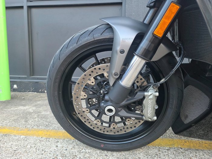 2019 DUCATI DIAVEL 1260 (SANDSTONE GREY) GREY