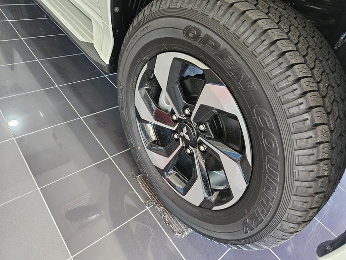 2025 Mitsubishi Pajero Sport Exceed QG MY25 4X4 Dual Range White