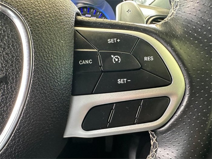 2020 Chrysler 300 SRT Core LX MY20 Bright White