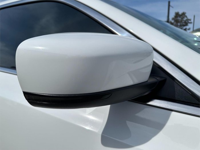 2020 Chrysler 300 SRT Core LX MY20 Bright White