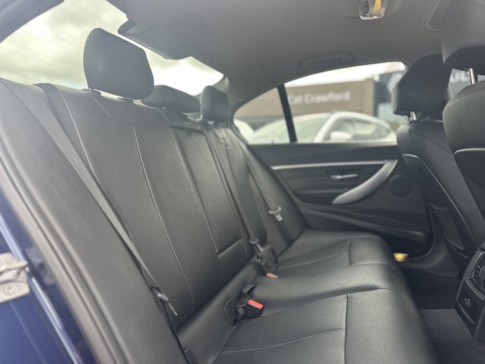 2015 BMW 3 Series 320i Sport Line