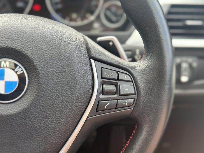 2015 BMW 3 Series 320i Sport Line