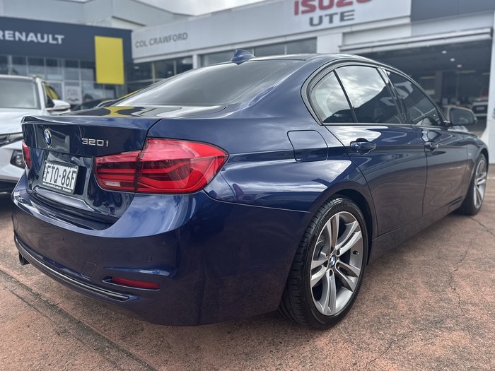 2015 BMW 3 Series 320i Sport Line