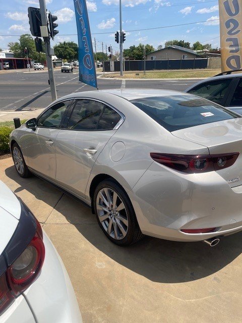 2023 Mazda 3 G20 Touring