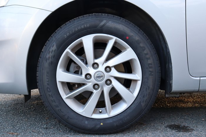 2013 Nissan Pulsar ST