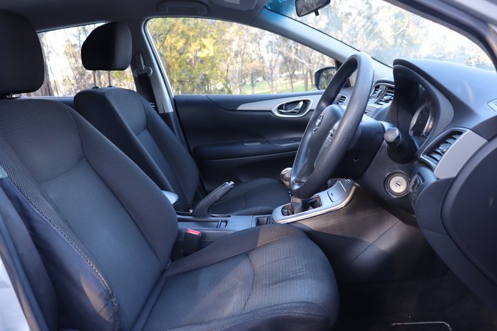 2013 Nissan Pulsar ST