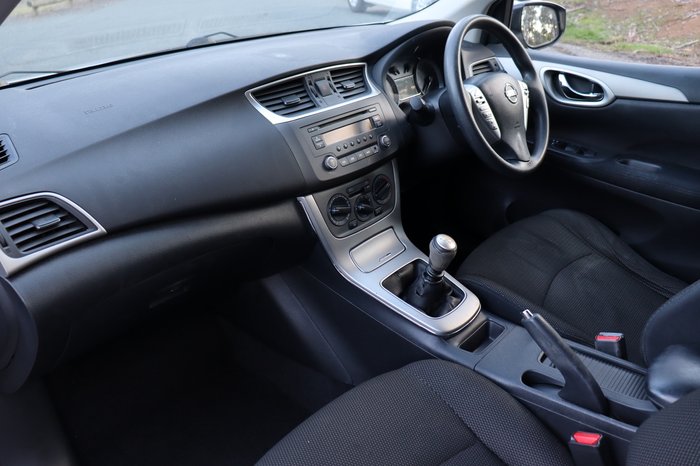 2013 Nissan Pulsar ST