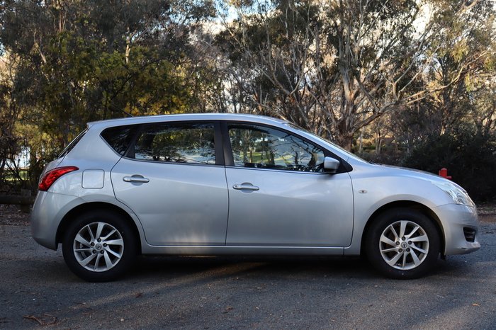 2013 Nissan Pulsar ST