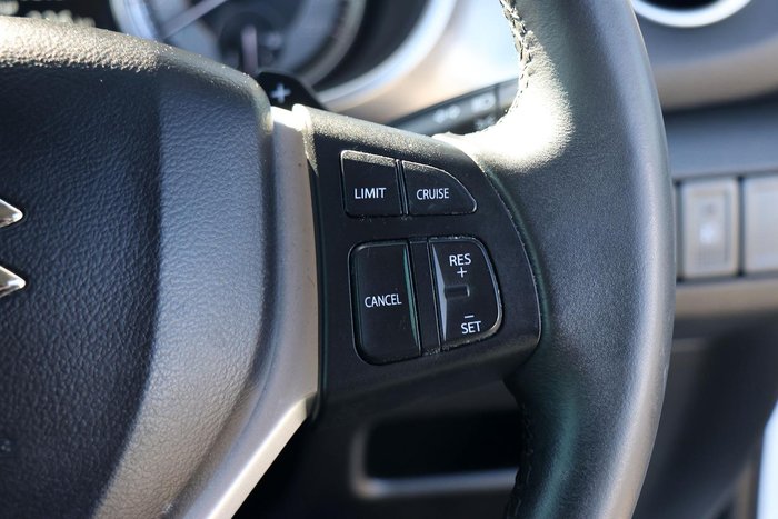 2021 Suzuki Vitara LY Series II Cool White