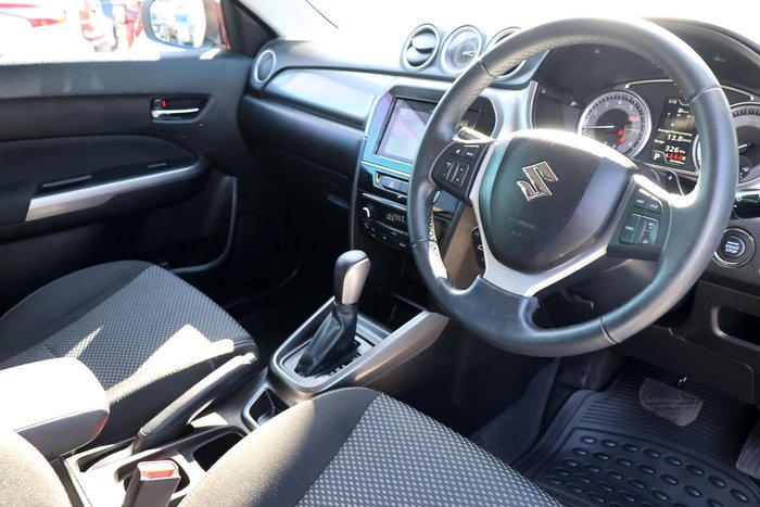 2021 Suzuki Vitara LY Series II Cool White