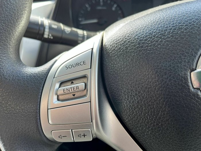 2015 Nissan Navara RX