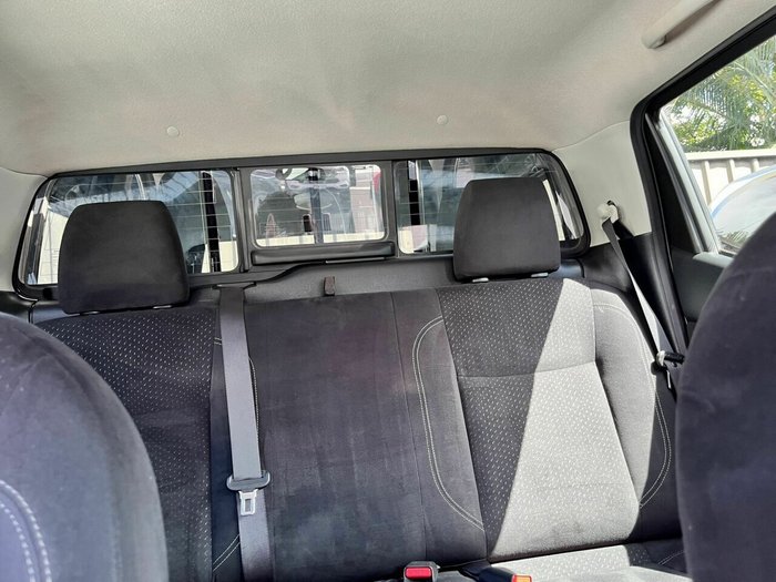 2015 Nissan Navara RX