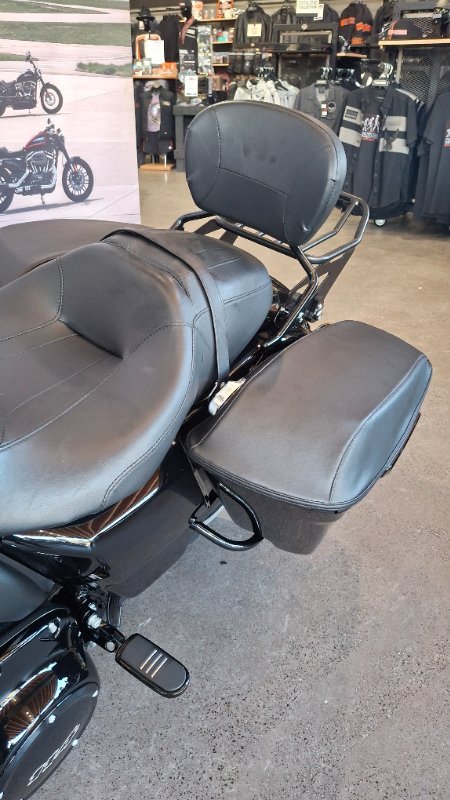 2021 Harley-davidson FLHXS STREET GLIDE SPECIAL Vivid Black