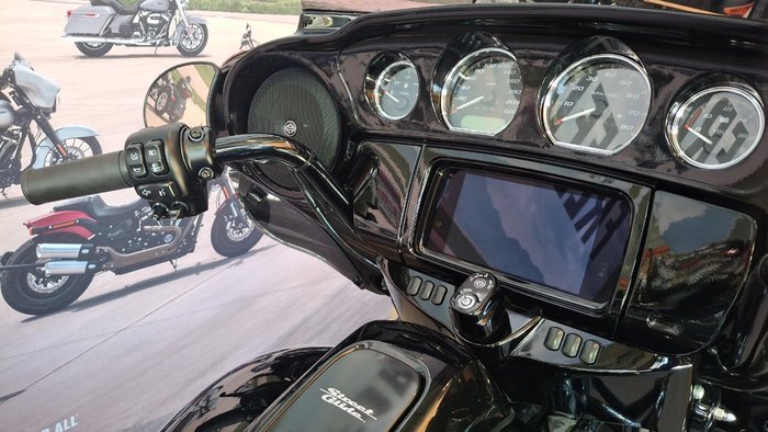2021 Harley-davidson FLHXS STREET GLIDE SPECIAL Vivid Black