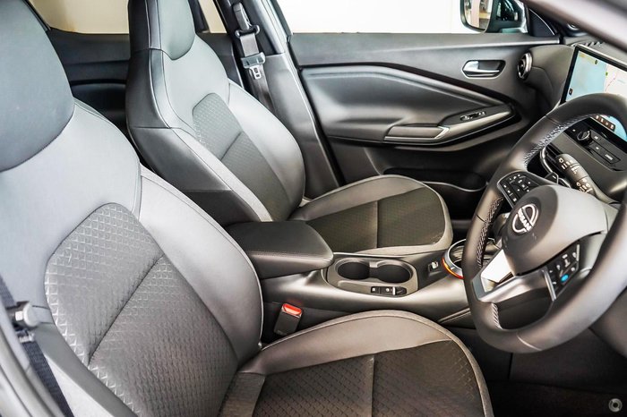 2024 Nissan JUKE ST-L