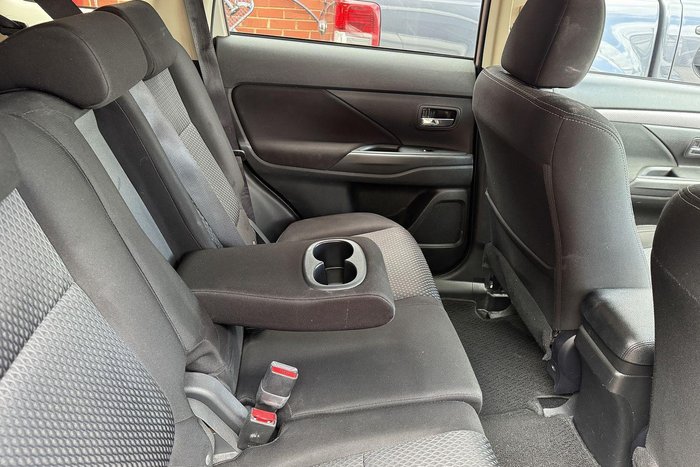 2016 Mitsubishi Outlander LS ZK MY17 Starlight