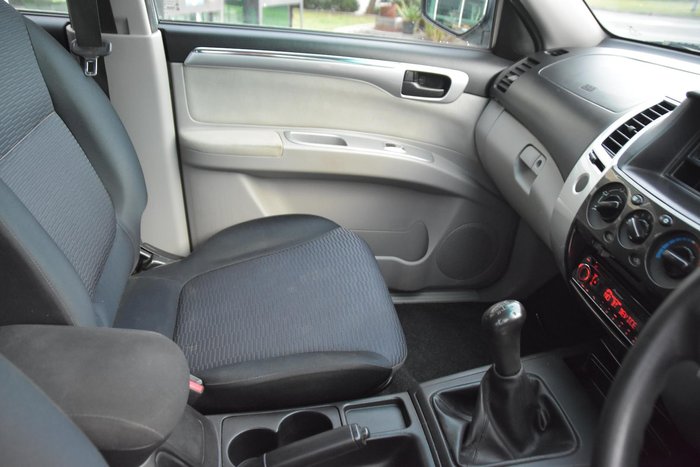 2012 Mitsubishi Challenger PB MY12 Cool Silver Metallic