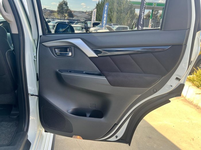 2019 Mitsubishi Pajero Sport GLX