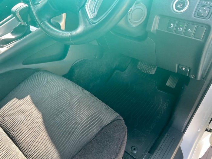 2019 Mitsubishi Pajero Sport GLX