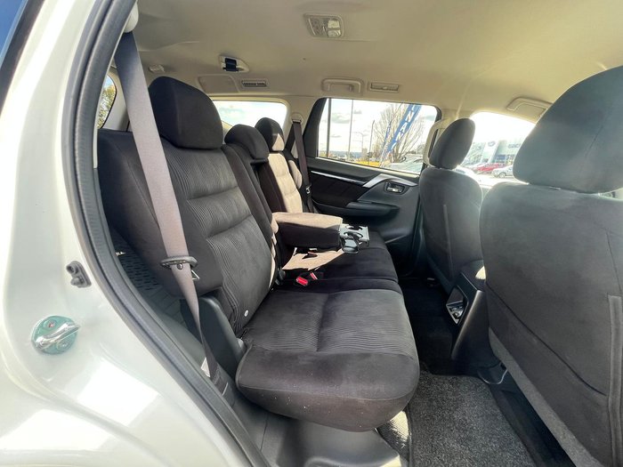 2019 Mitsubishi Pajero Sport GLX