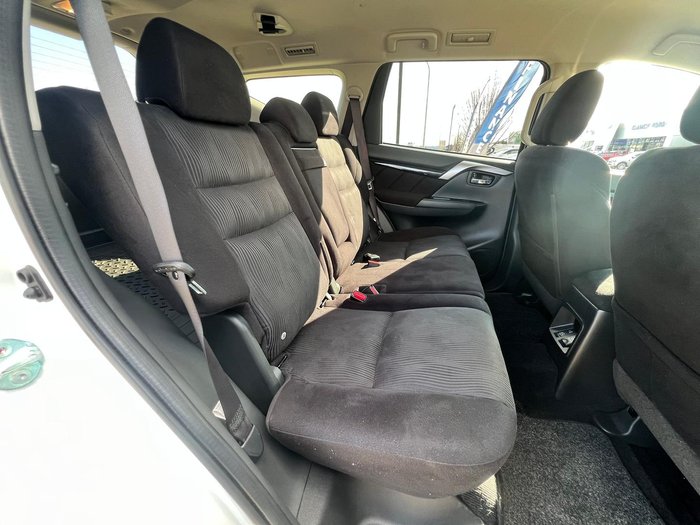 2019 Mitsubishi Pajero Sport GLX