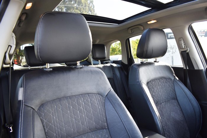 2019 Suzuki Vitara Turbo LY Series II 4X4 On Demand Savannah Ivory