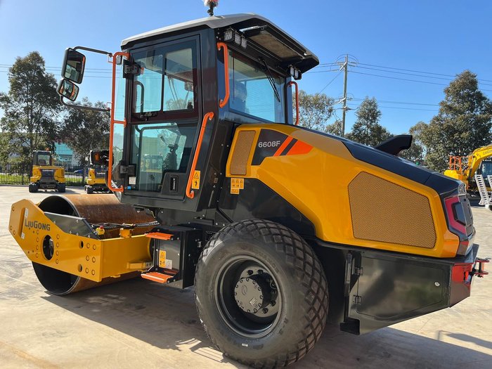 Liugong 6608F Roller