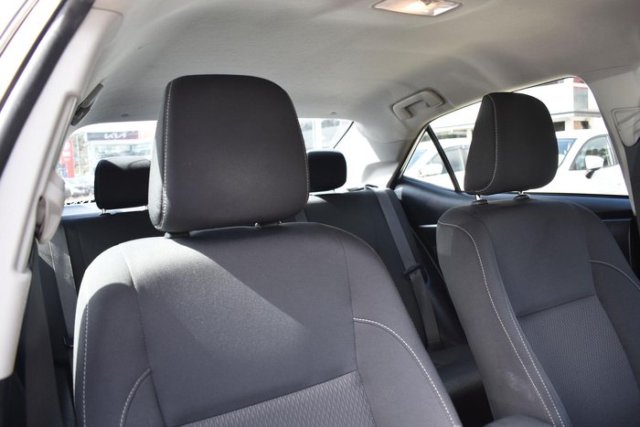 2017 Toyota Corolla Ascent ZRE172R Glacier White