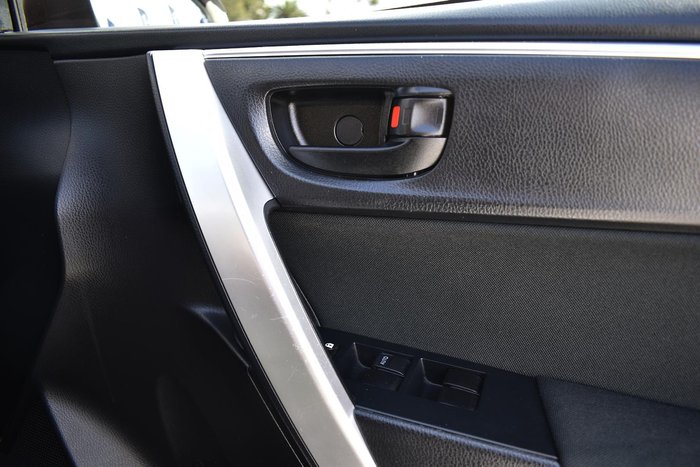 2017 Toyota Corolla Ascent ZRE172R Glacier White