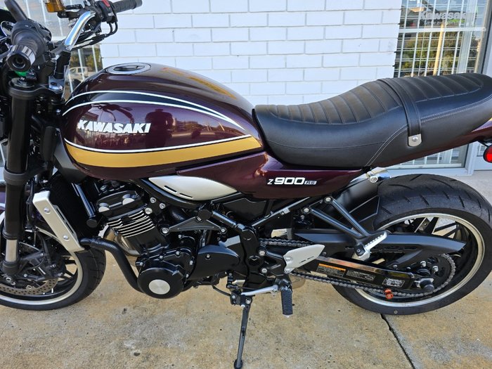 2025 Kawasaki 2025 KAWASAKI 900CC Z900RS Red