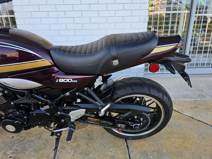 2025 Kawasaki 2025 KAWASAKI 900CC Z900RS Red