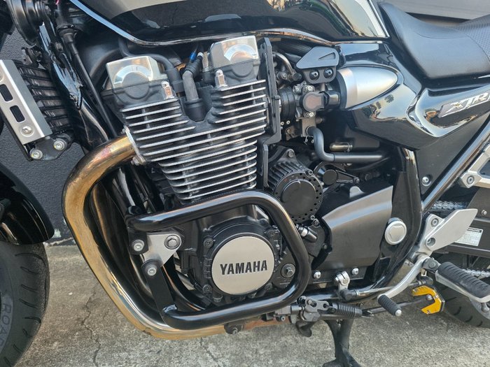 2014 Yamaha XJR1300 BLACK