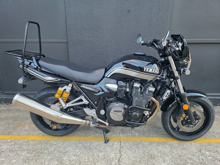 2014 Yamaha XJR1300 BLACK