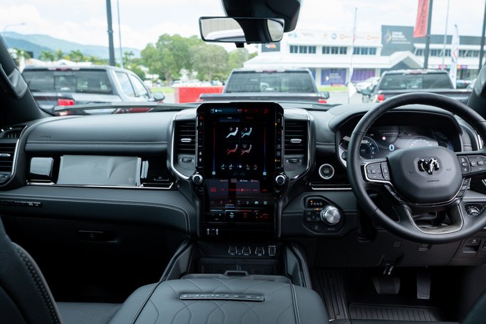 2025 RAM 1500 Limited Crew Cab SWB Hurricane HO RamBox