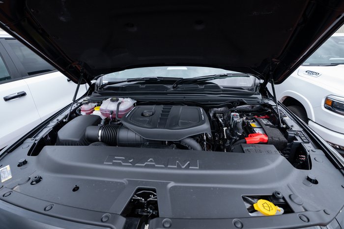 2025 RAM 1500 Limited Crew Cab SWB Hurricane HO RamBox