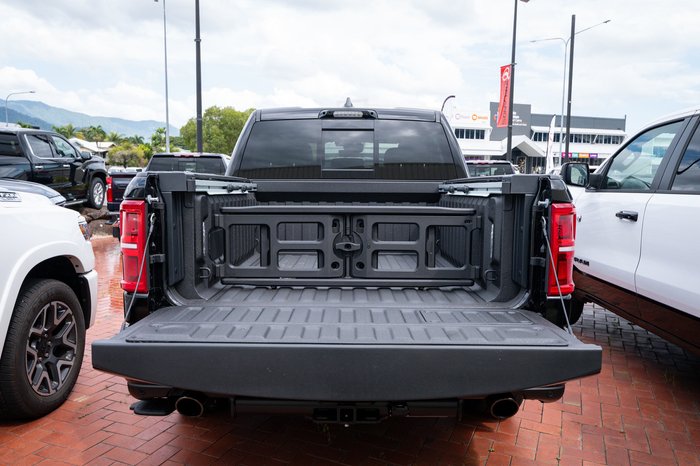 2025 RAM 1500 Limited Crew Cab SWB Hurricane HO RamBox