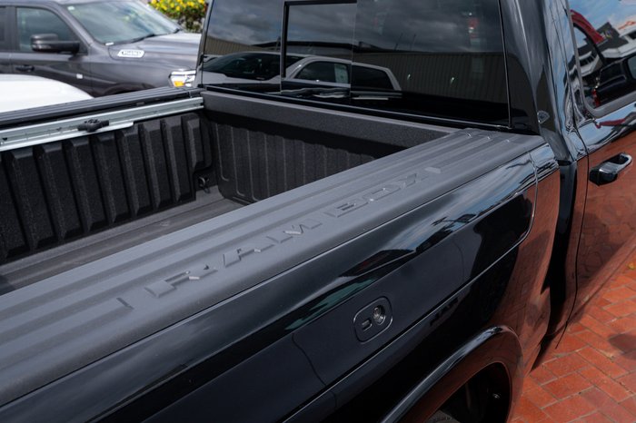 2025 RAM 1500 Limited Crew Cab SWB Hurricane HO RamBox