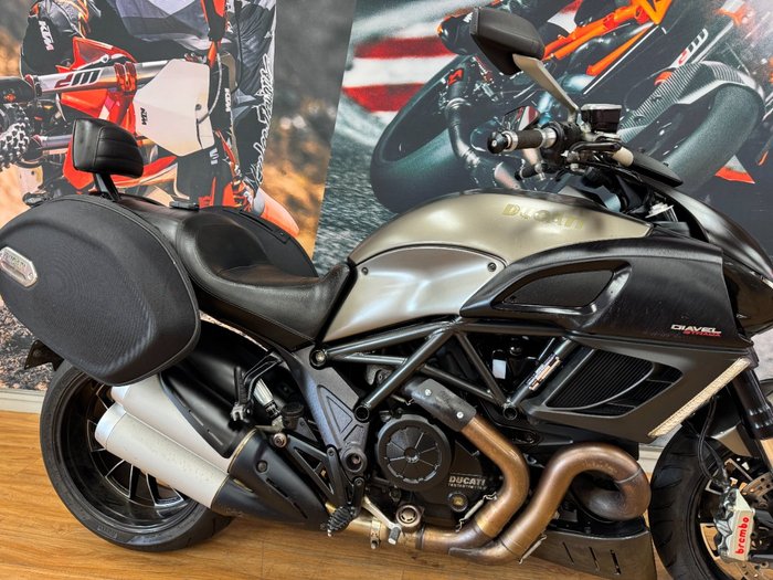2013 DUCATI DIAVEL STRADA GREY